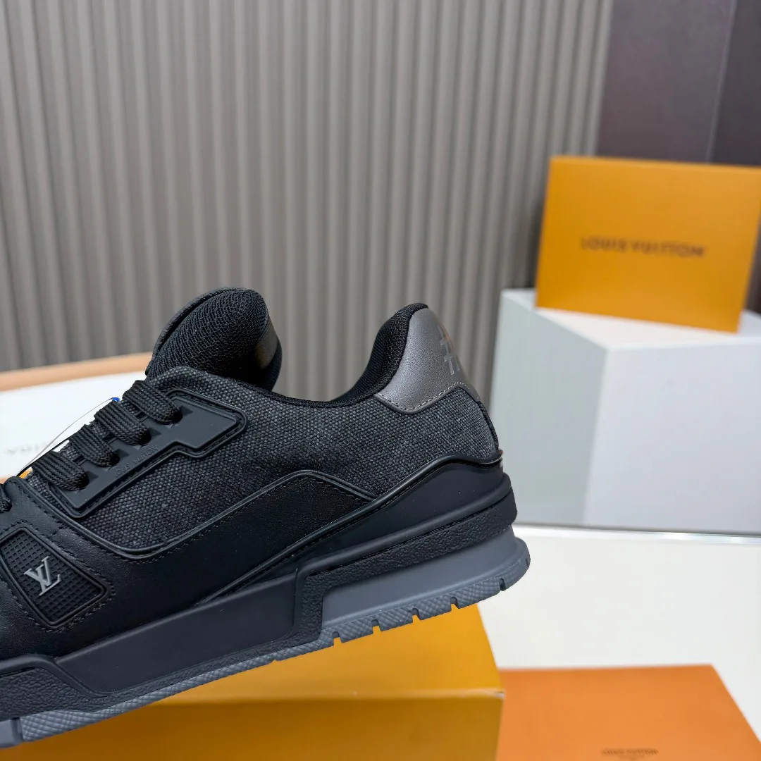 Кроссовки Женские Louis Vuitton 279200