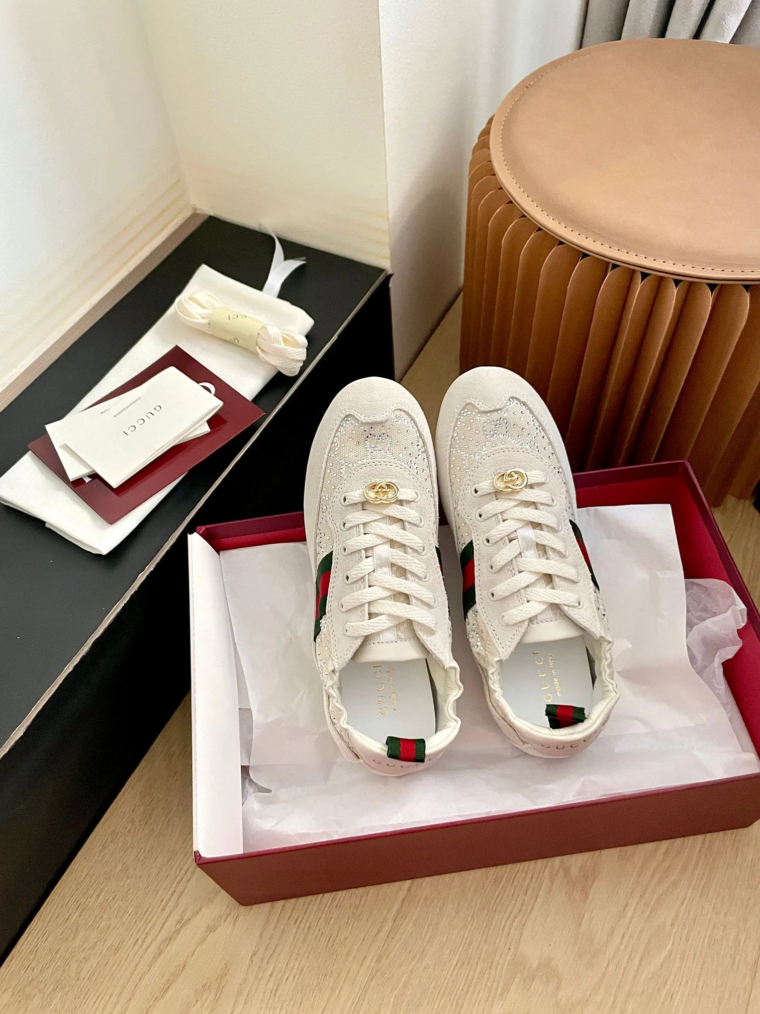 Кроссовки Женские Gucci 941868