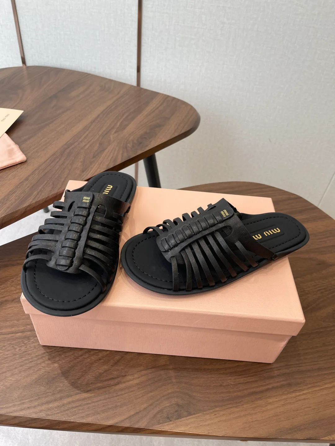 Шлепанцы Женские Miu Miu 12240267