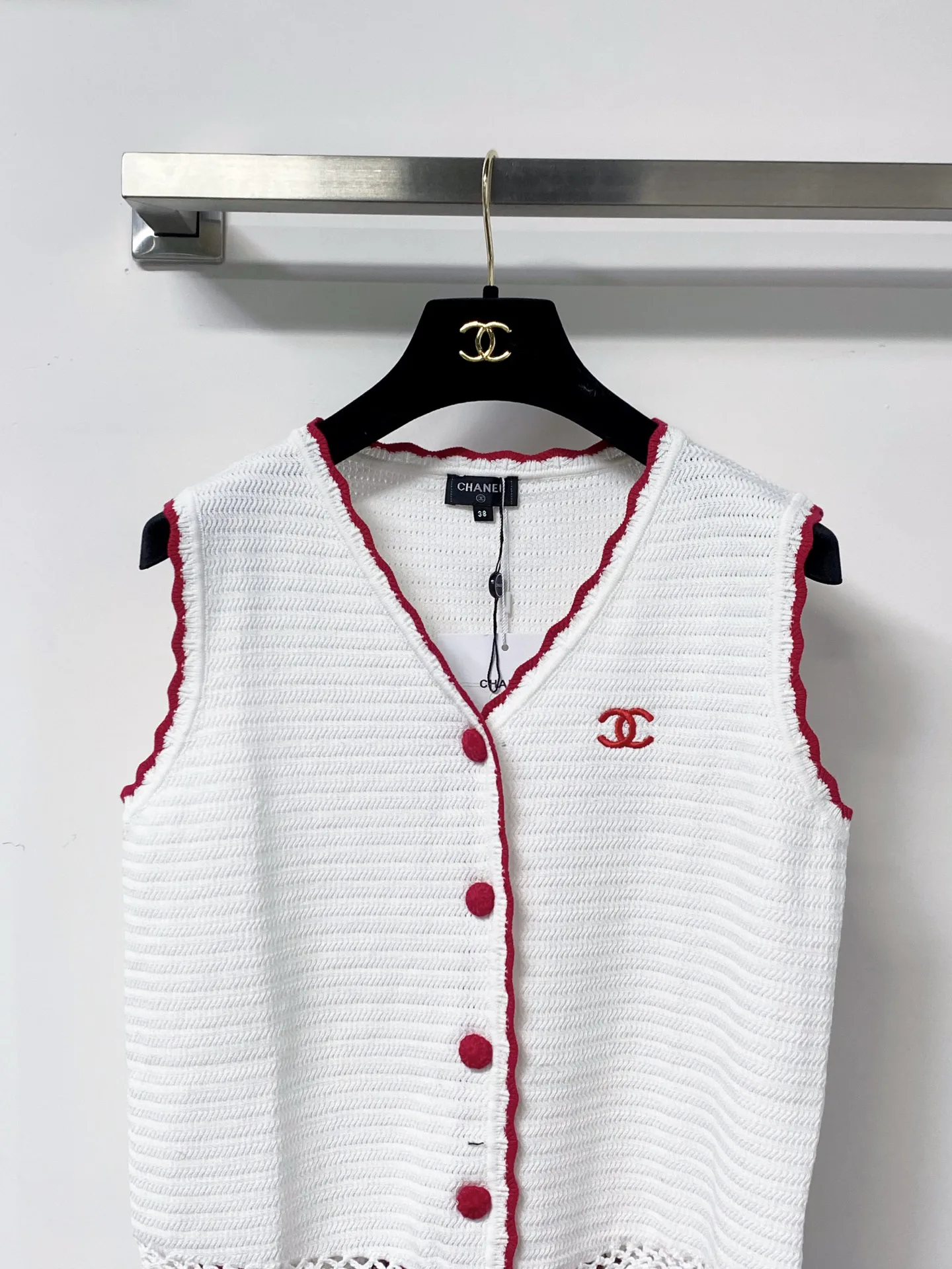 Жилеты Женские Chanel 17048916