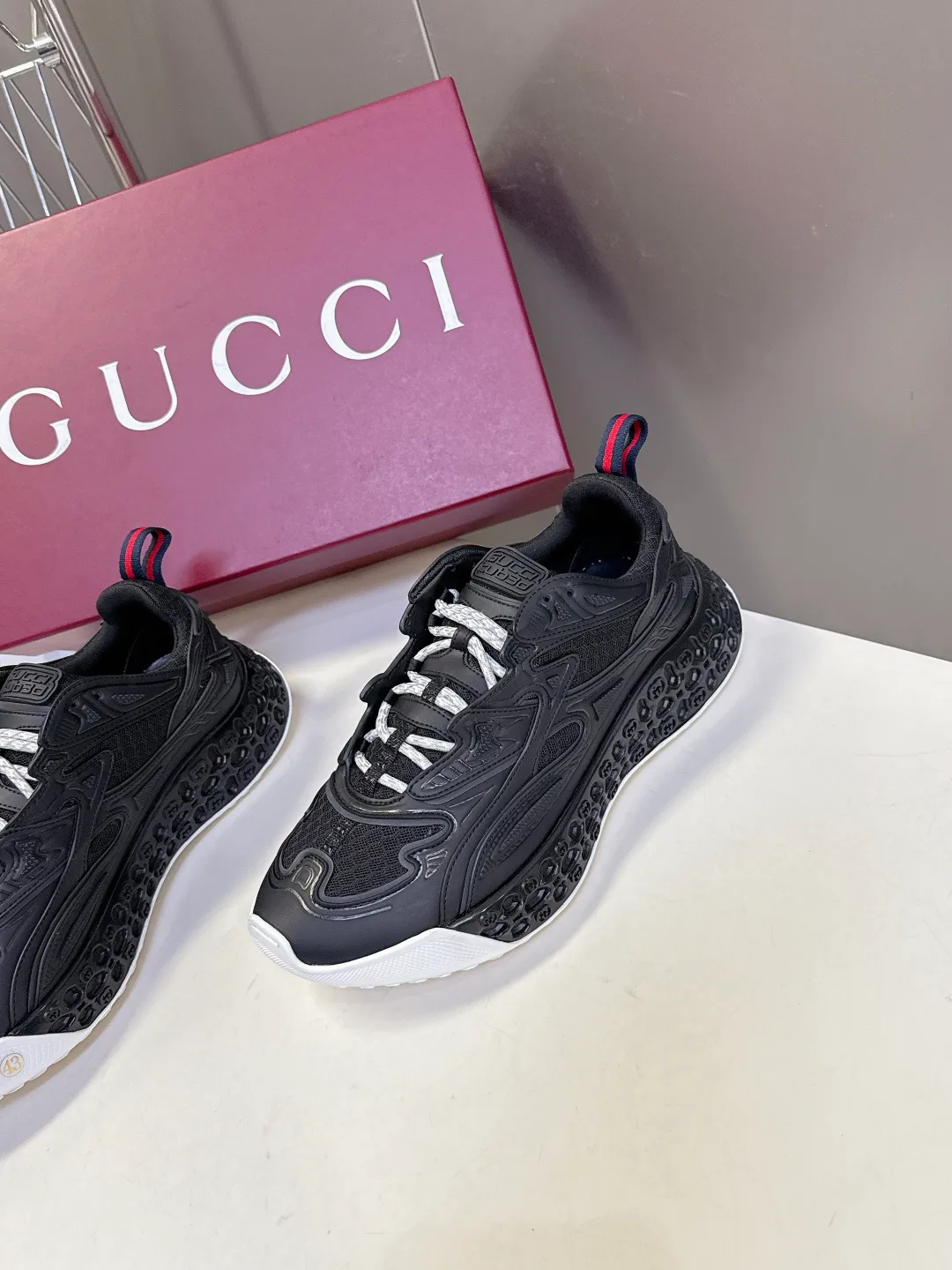 Кроссовки Женские Gucci 10053286