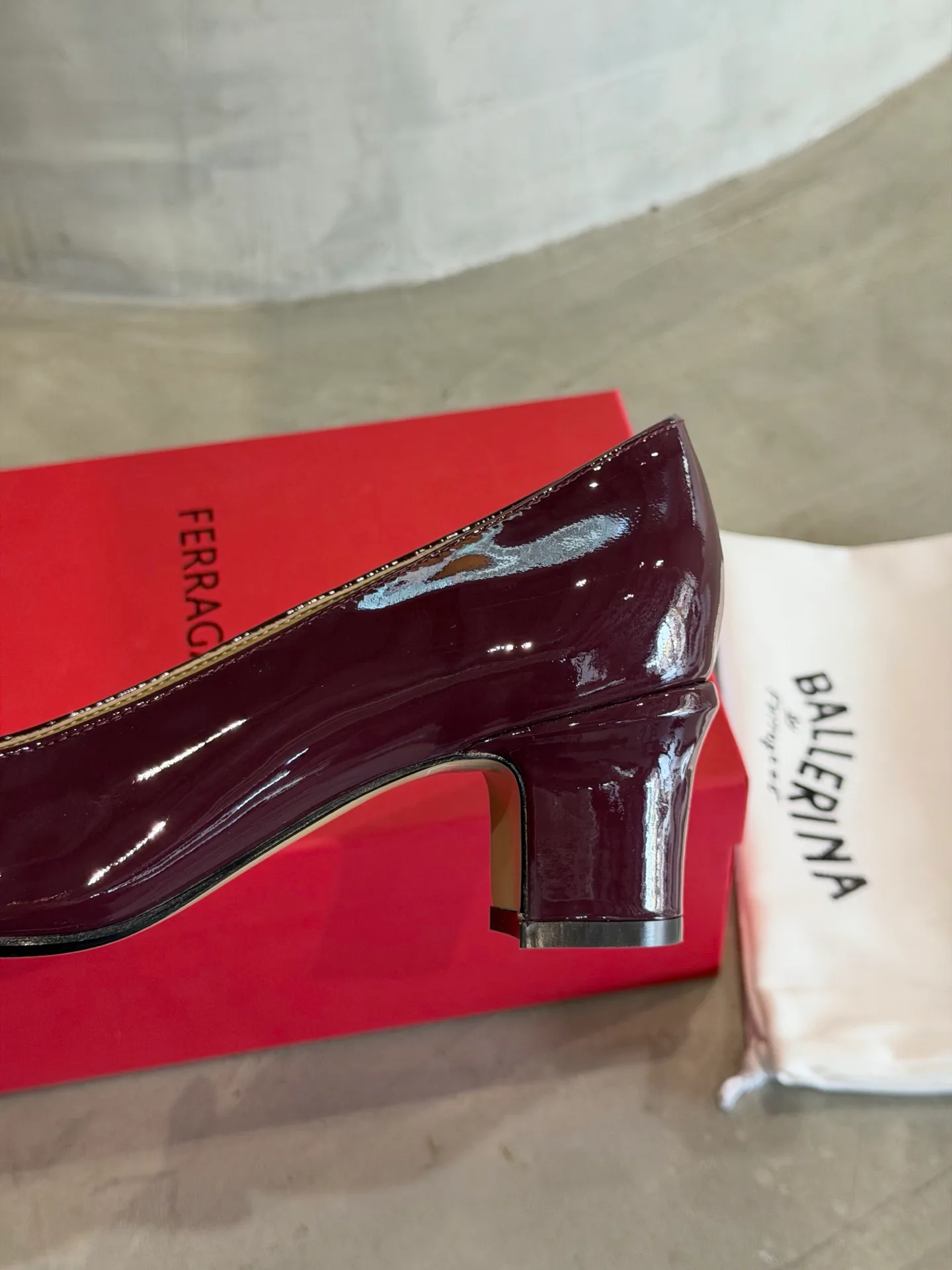 Туфли Женские Salvatore Ferragamo 11703594