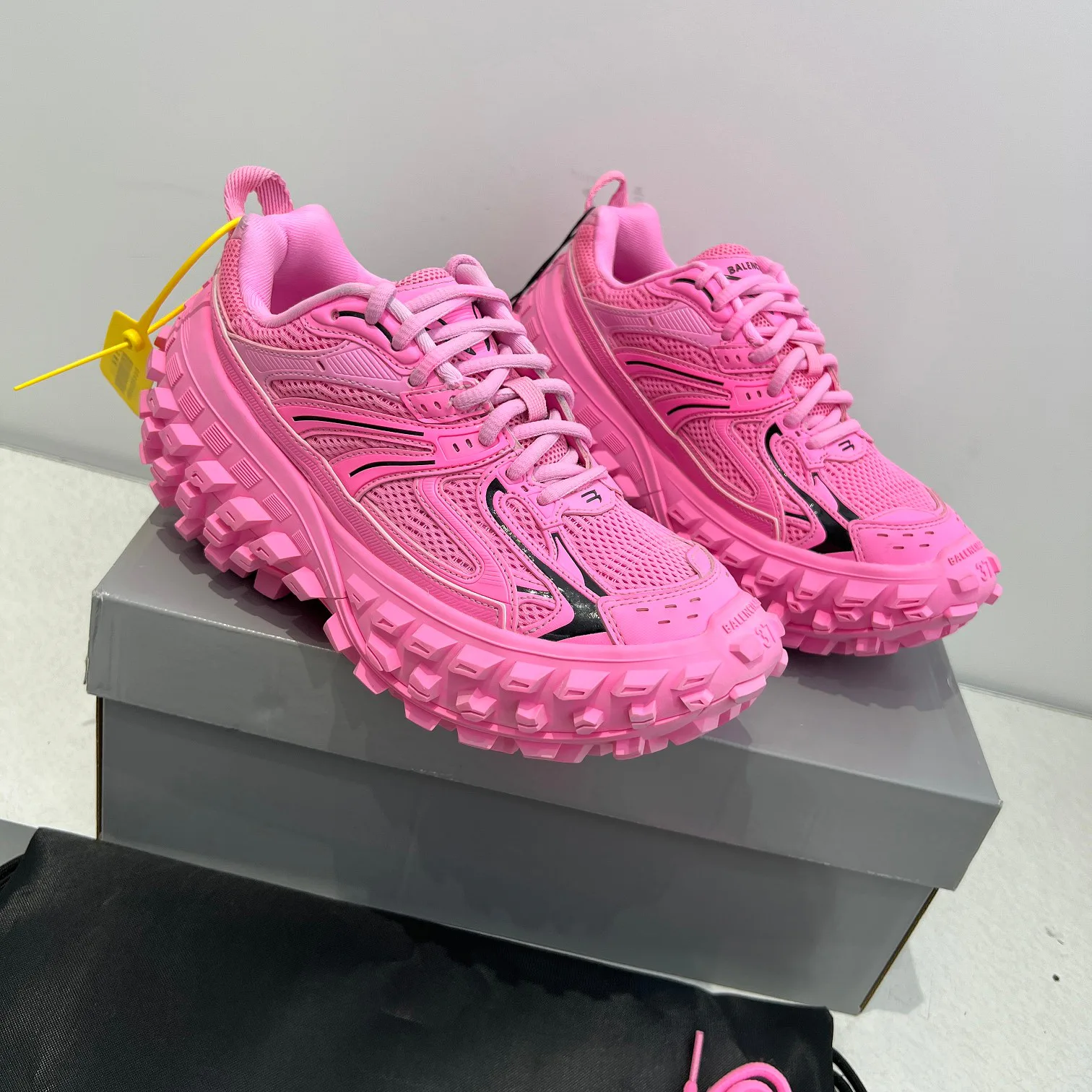 Кроссовки Женские Balenciaga 6428070
