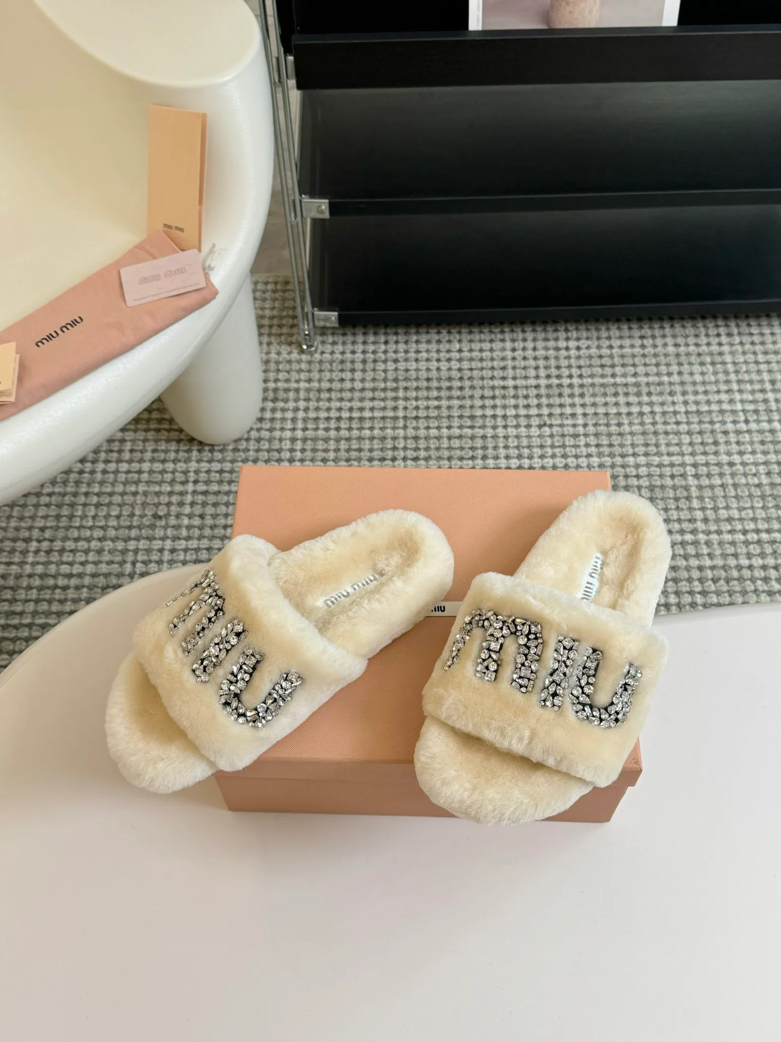 Тапочки Женские Miu Miu 18241443