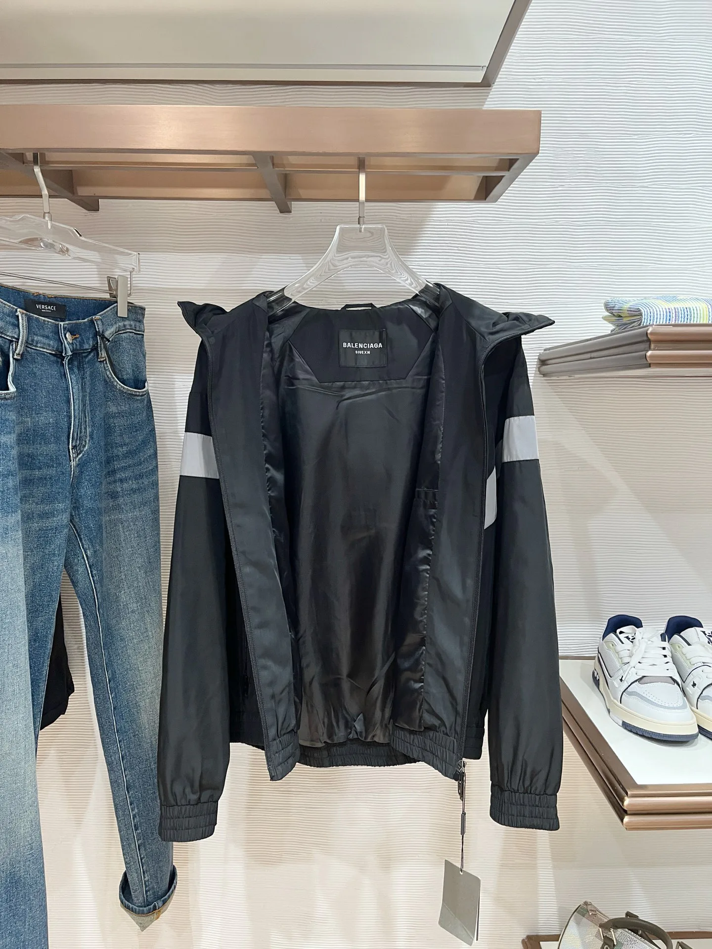 Куртки И Пуховики Мужские Balenciaga 11392202