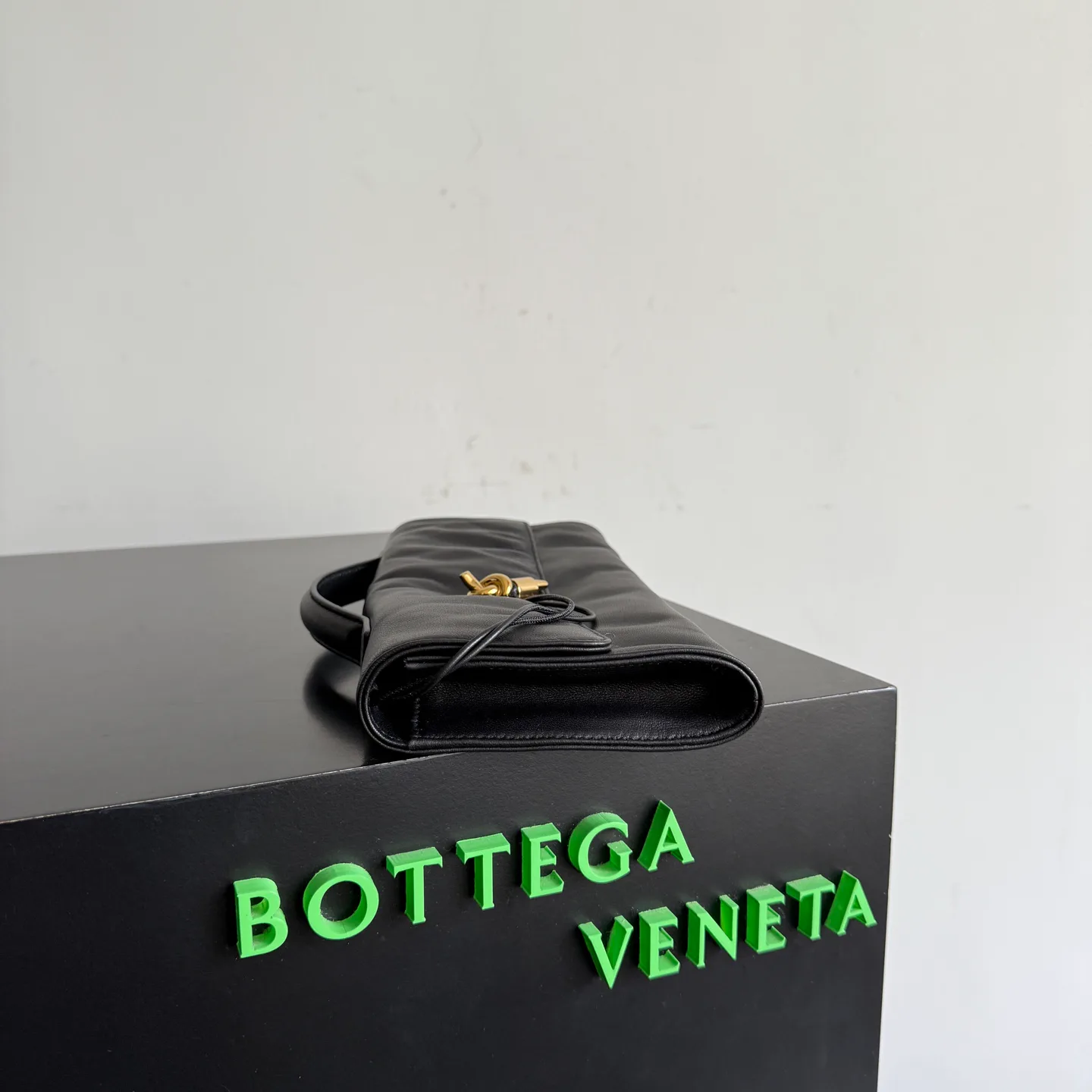 Клатчи Женские Bottega Veneta 11393187