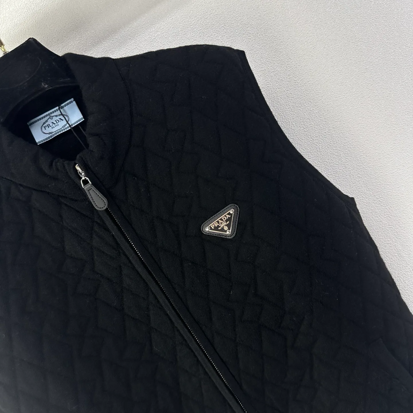 Жилеты Женские Prada 18615995