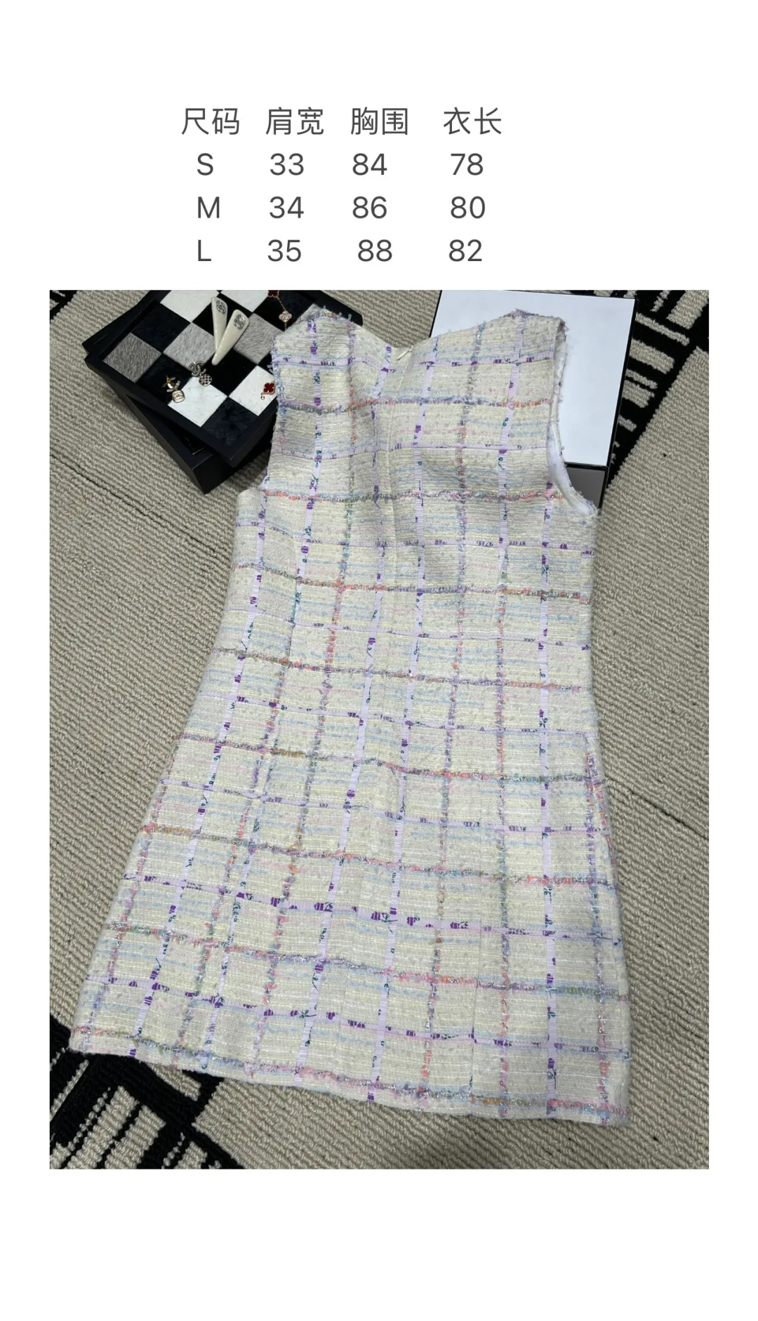 Платья Женские Chanel 17633419