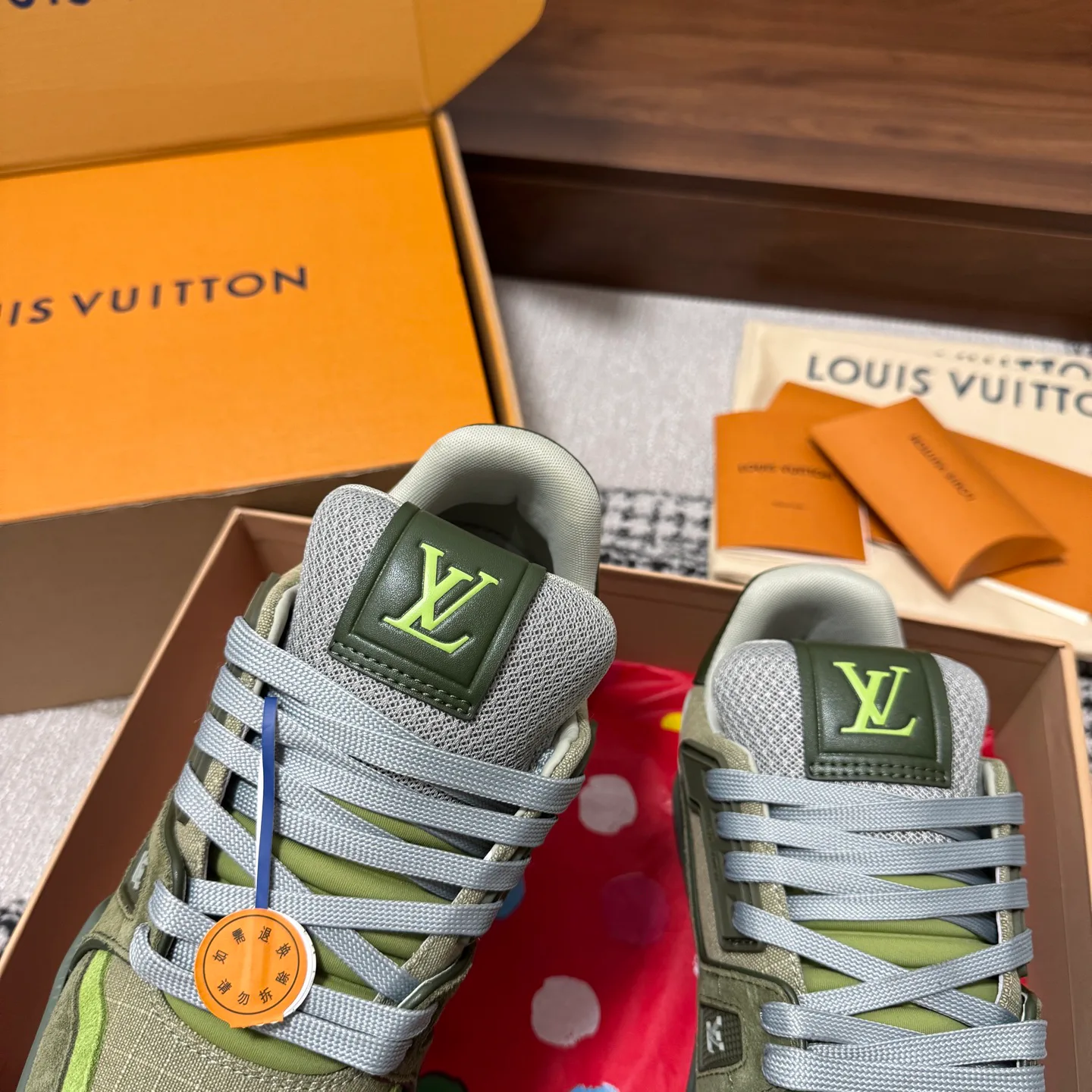 Кроссовки Женские Louis Vuitton 1546836