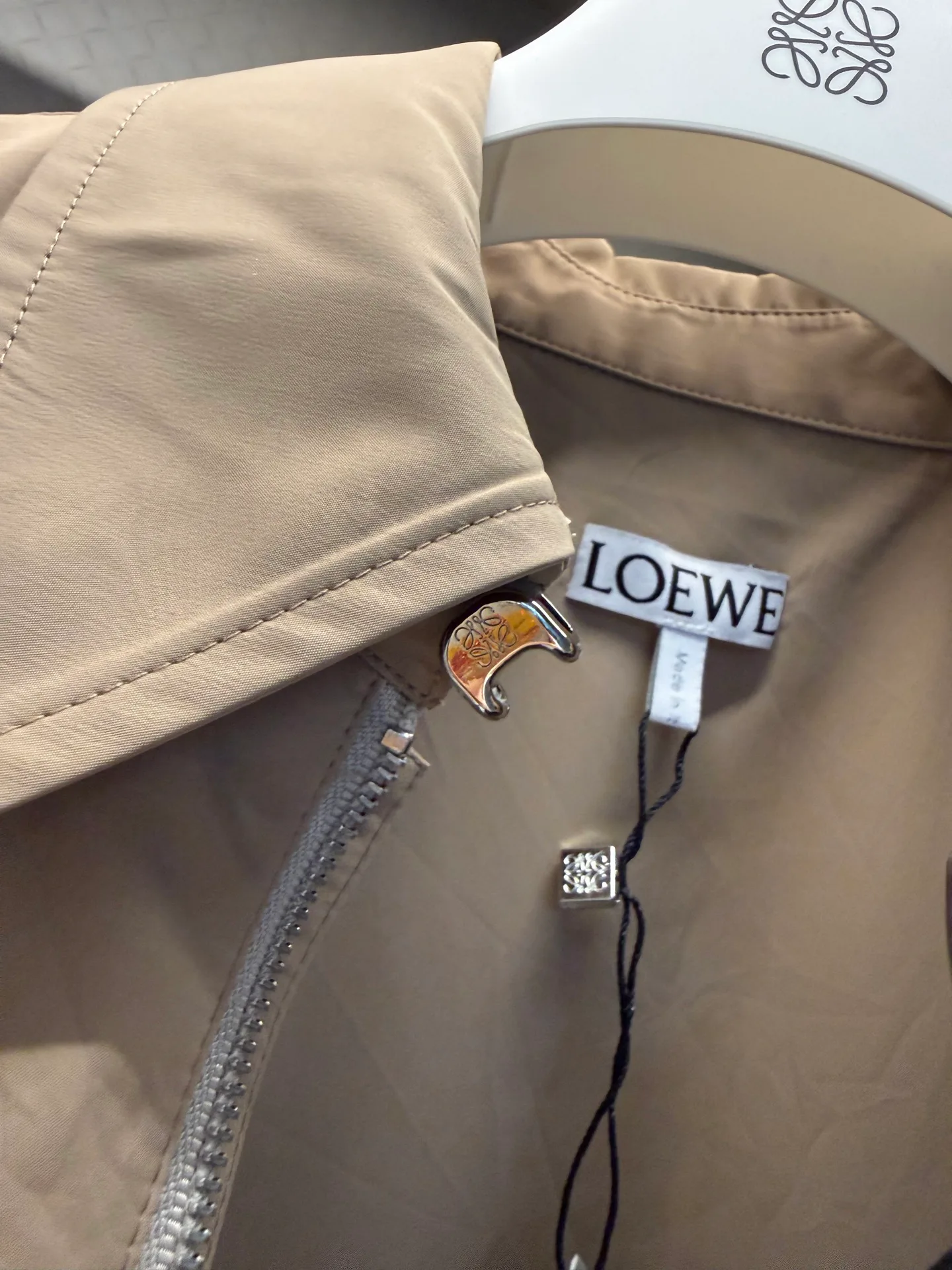 Куртки И Пуховики Женские Loewe 17557387