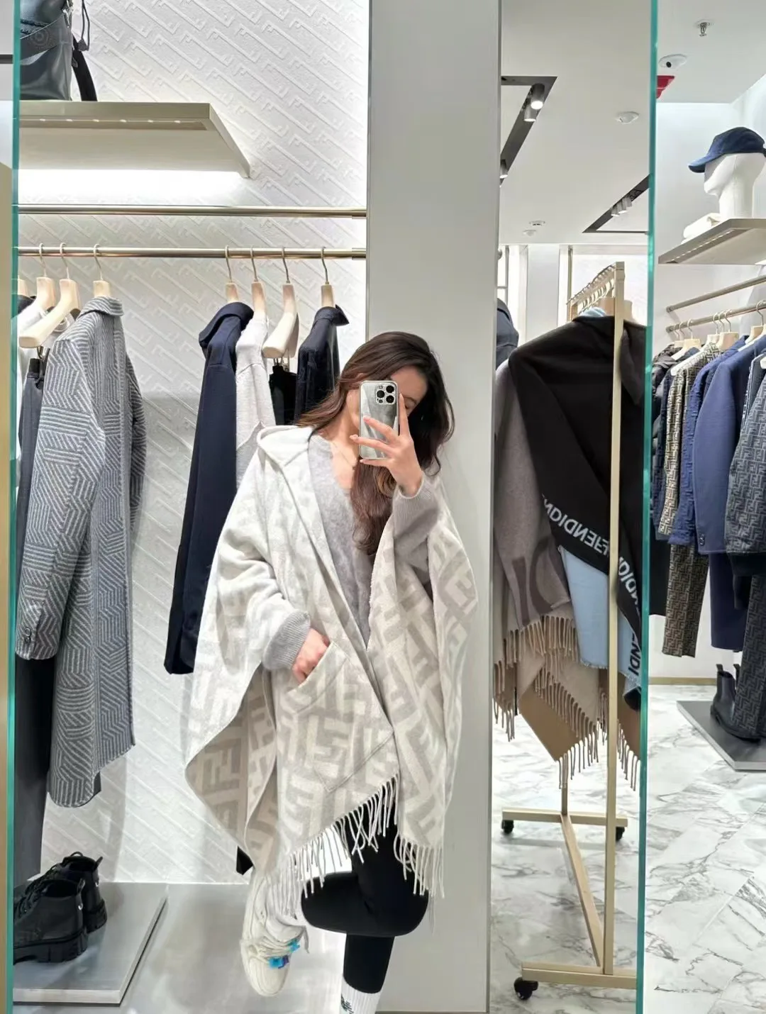 Шарфы Fendi 1669519