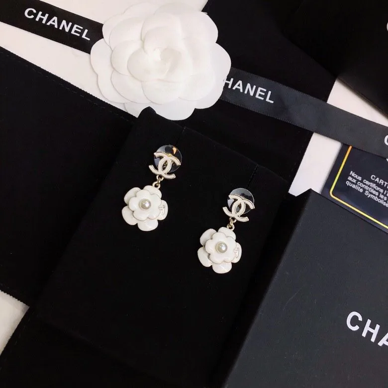 Бижутерия Chanel 18411365
