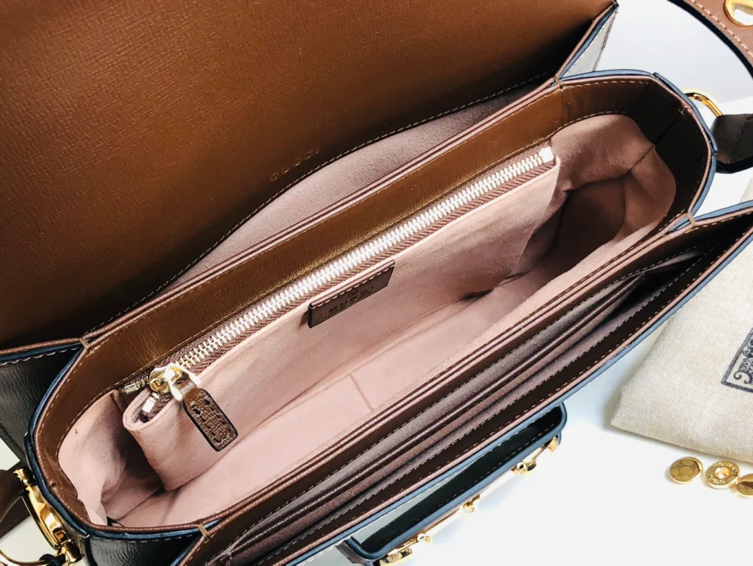 Классические Сумки Женские Gucci 17424821