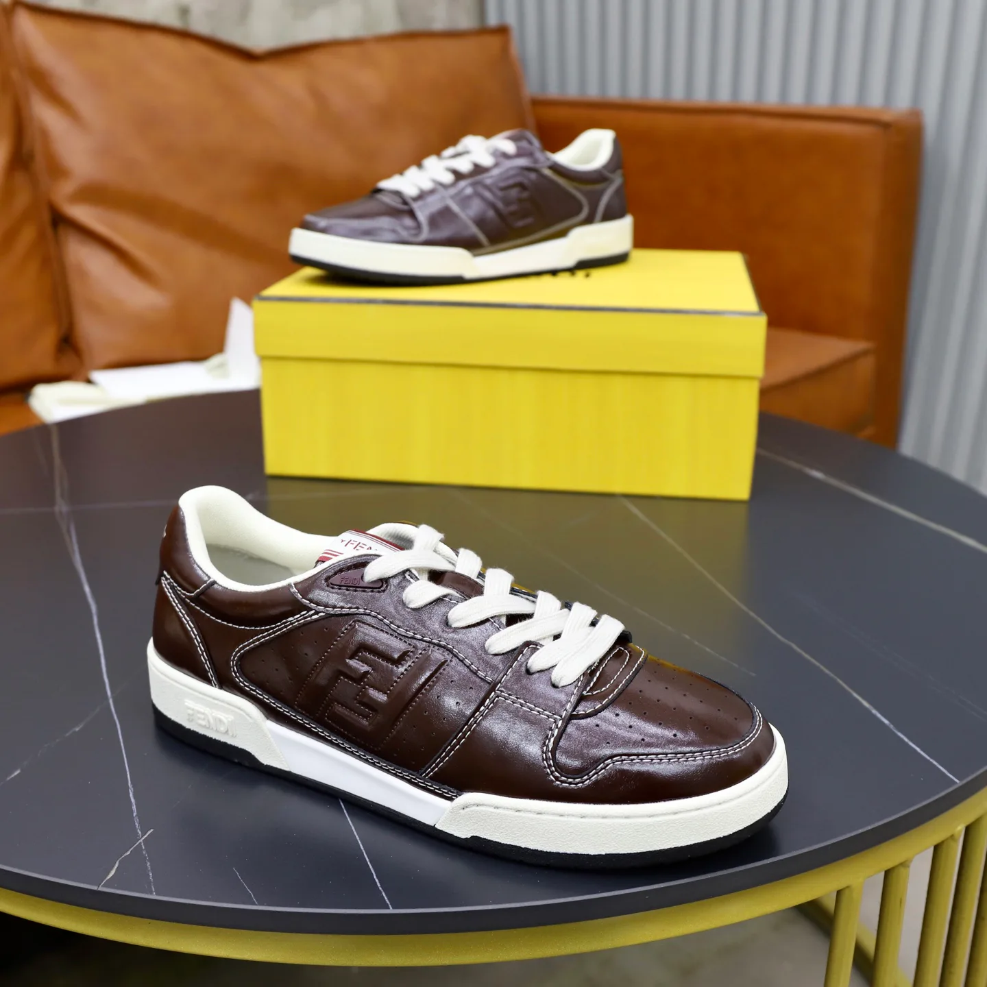 Кроссовки Женские Fendi 18516272