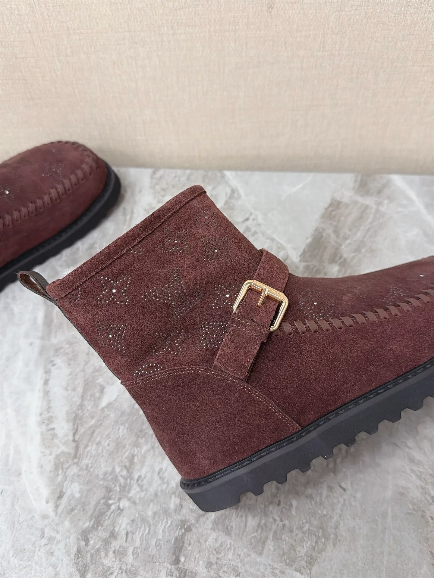Угги Женские Louis Vuitton 19179055