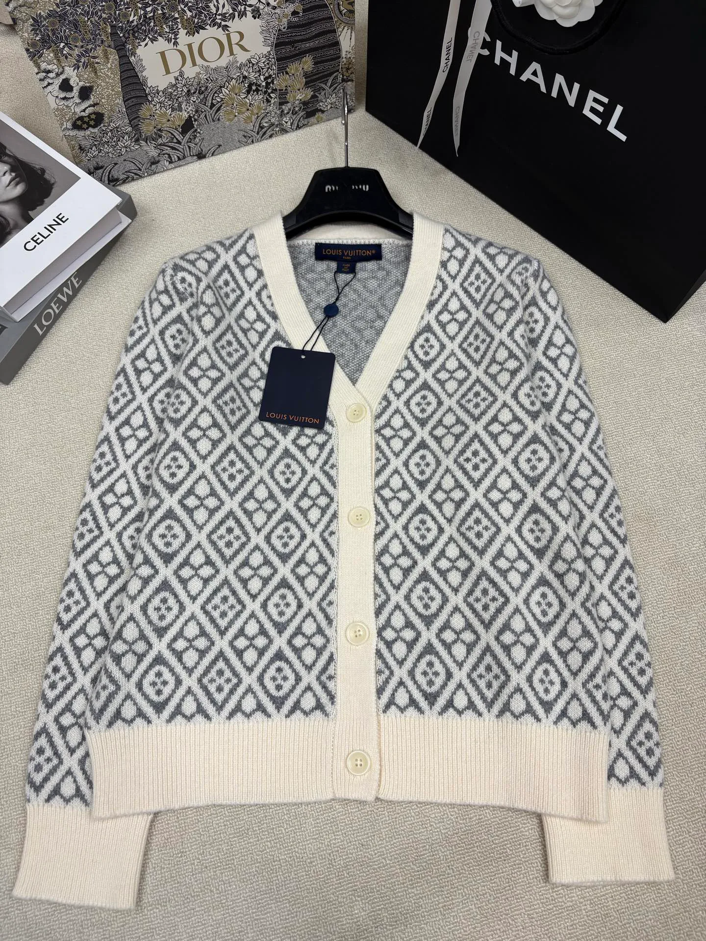 Джемперы И Свитеры Женские Louis Vuitton 17429451