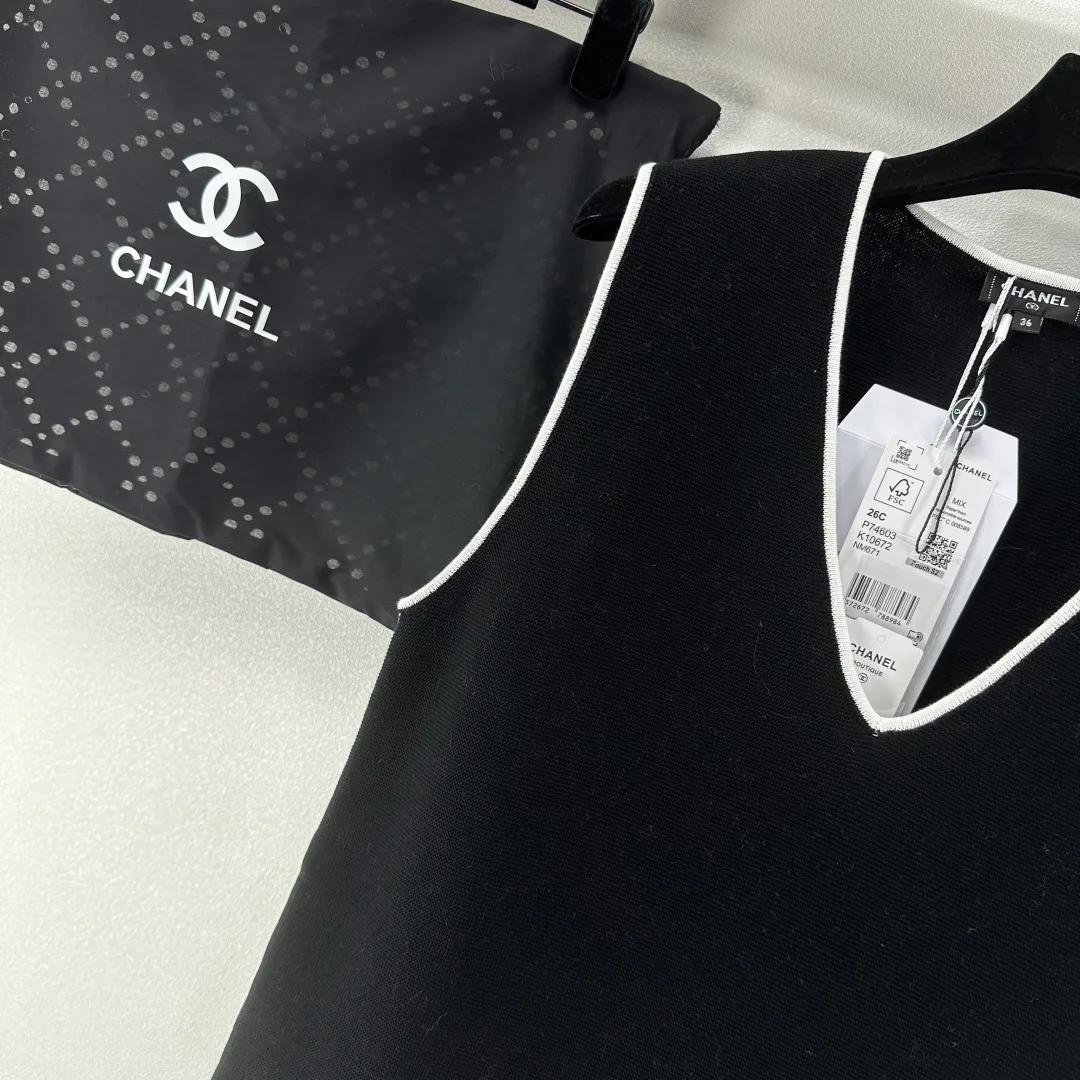 Жилеты Женские Chanel 11455054