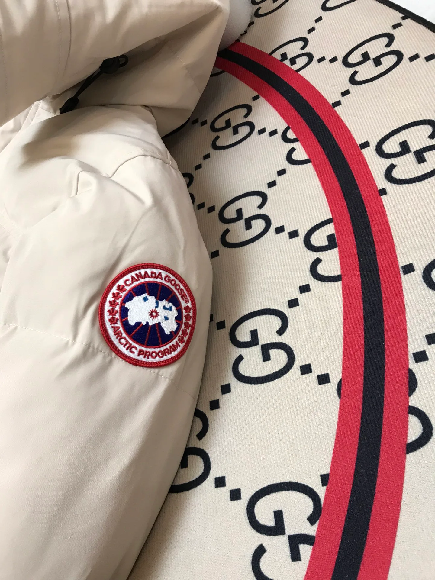 Куртки И Пуховики Женские Canada Goose 3153878