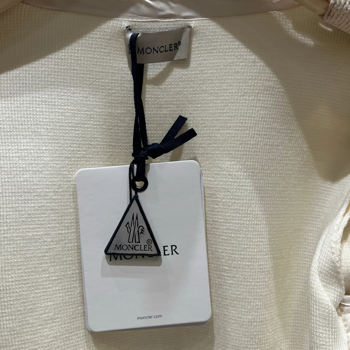 Куртки И Пуховики Женские Moncler 18106076
