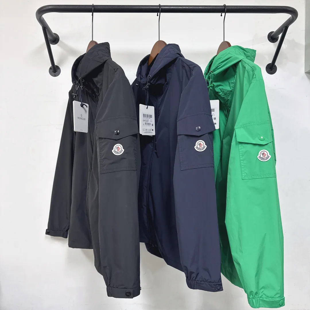 Куртки И Пуховики Мужские Moncler 9599132