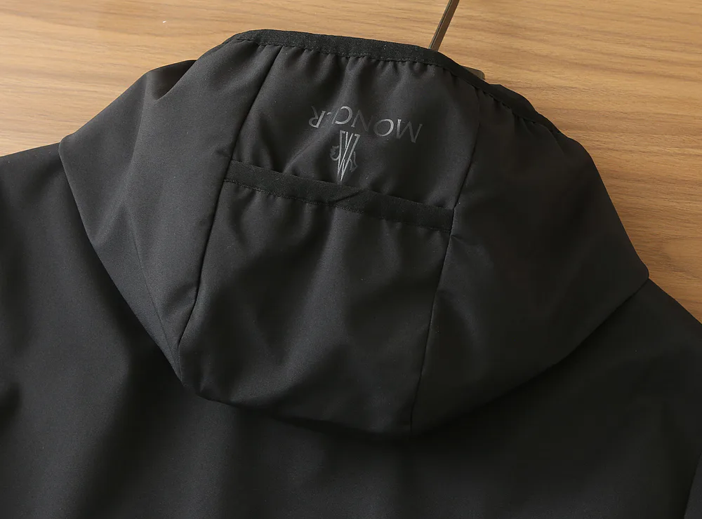 Куртки И Пуховики Мужские Moncler 17410579