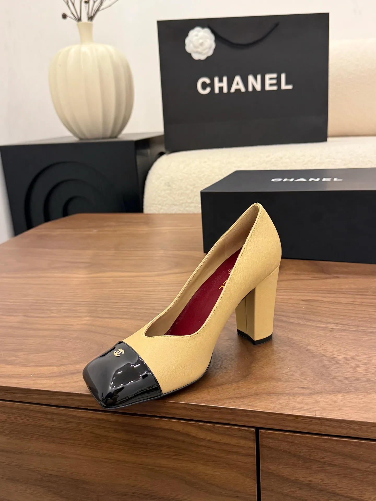 Туфли Женские Chanel 13256863