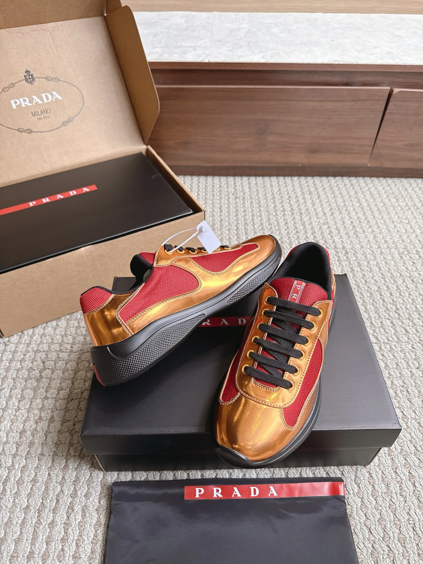 Кроссовки Женские Prada 17470445