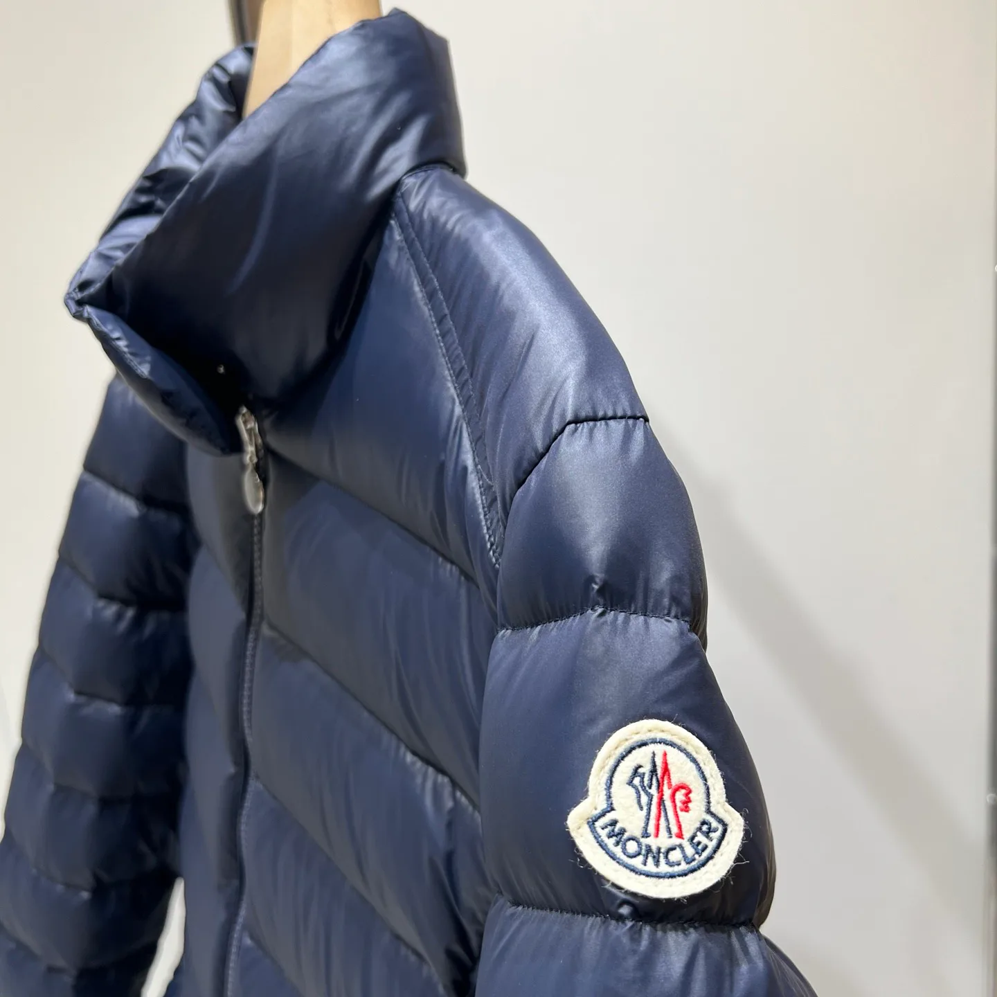 Куртки И Пуховики Женские Moncler 18284058
