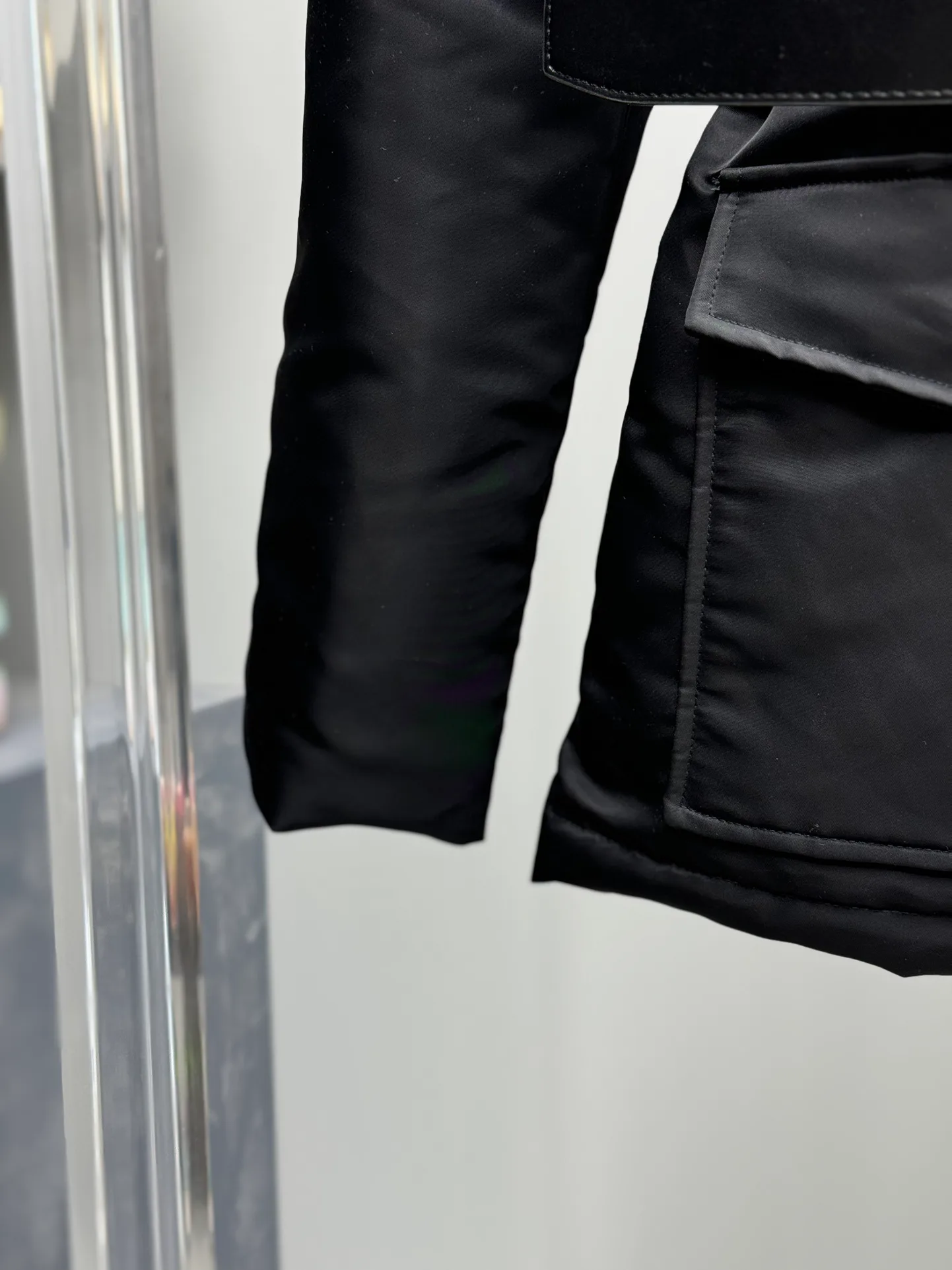 Куртки И Пуховики Женские Prada 18723753
