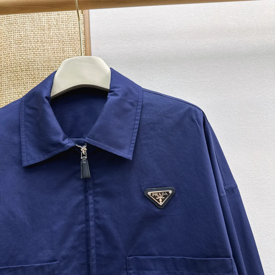 Куртки И Пуховики Женские Prada 18331321