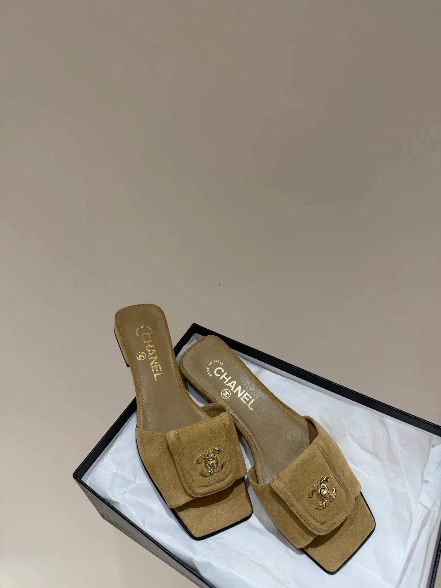 Босоножки Женские Chanel 11873720