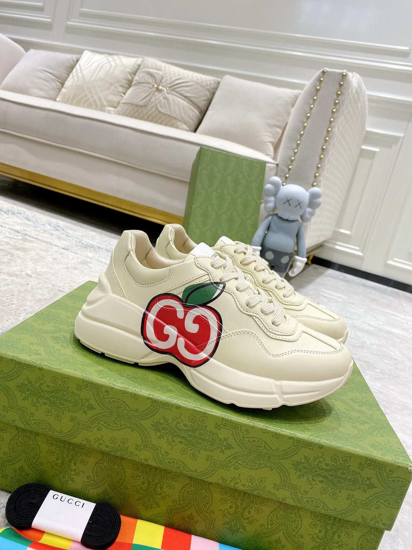 Кроссовки Женские Gucci 375840