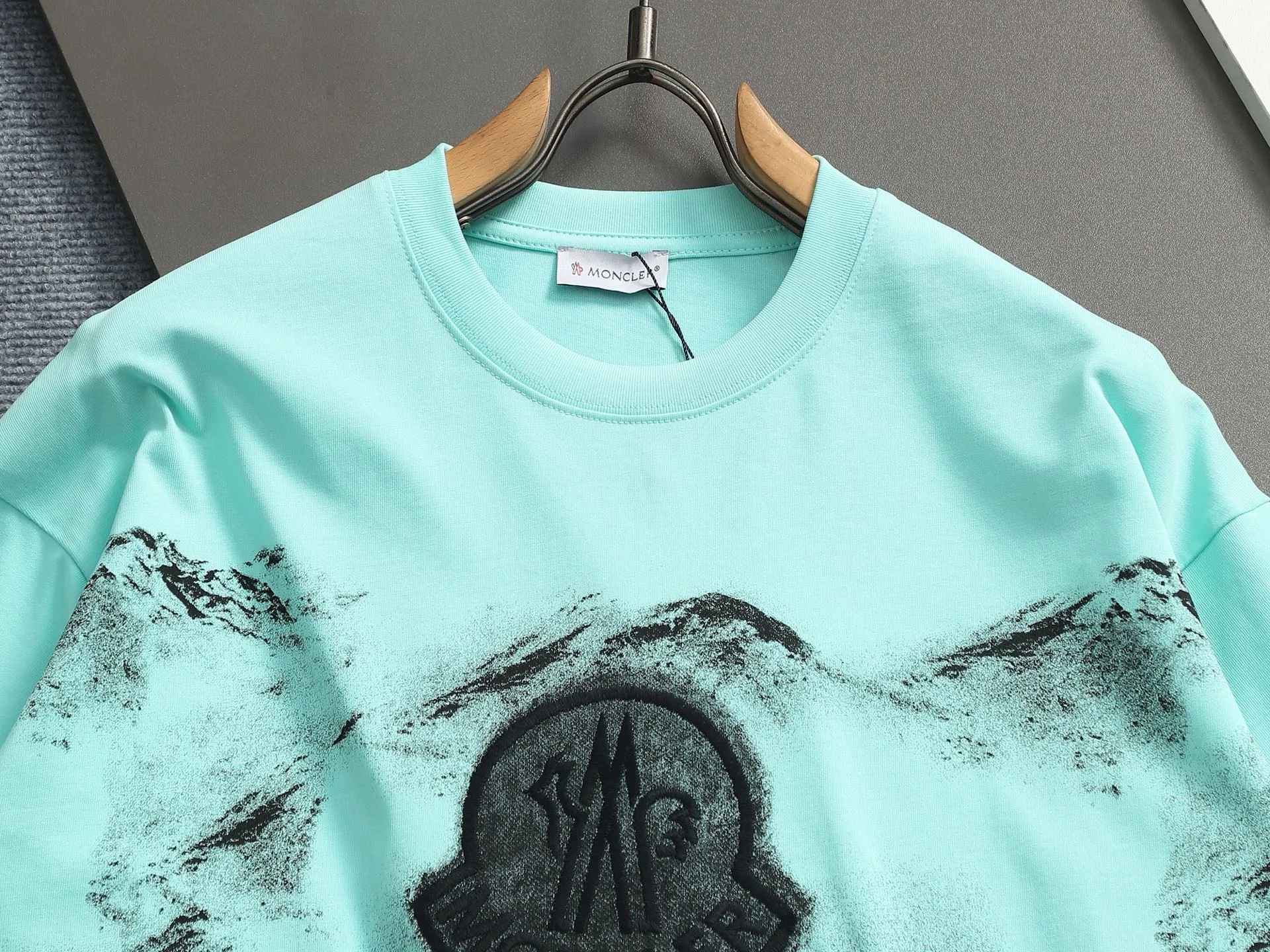 Футболки Женские Moncler 11448119