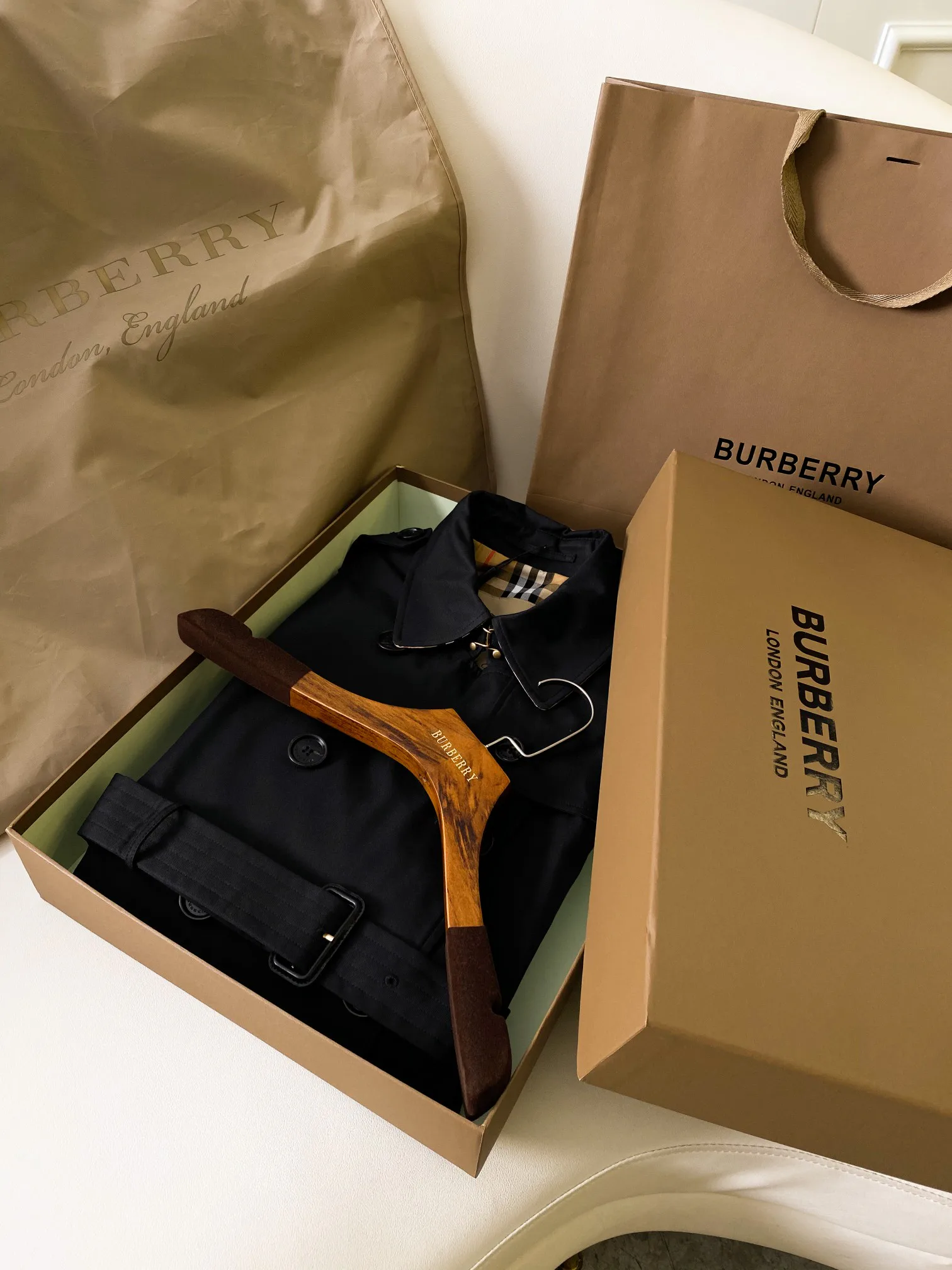 Тренчи Женские Burberry 11695589