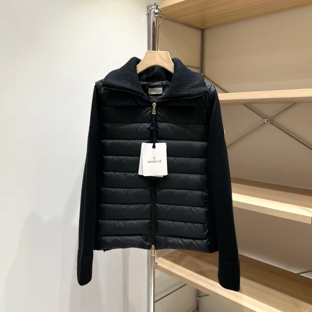Куртки И Пуховики Женские Moncler 18131417