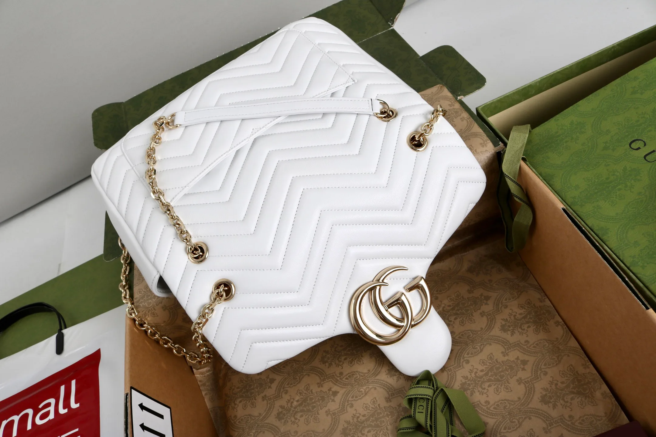 Классические Сумки Женские Gucci 18223240