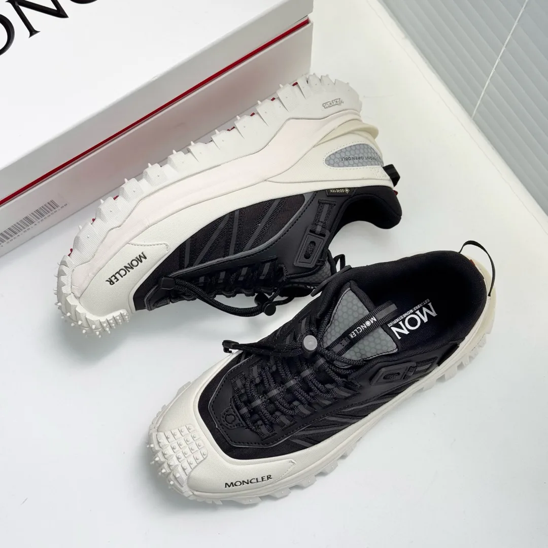 Кроссовки Женские Moncler