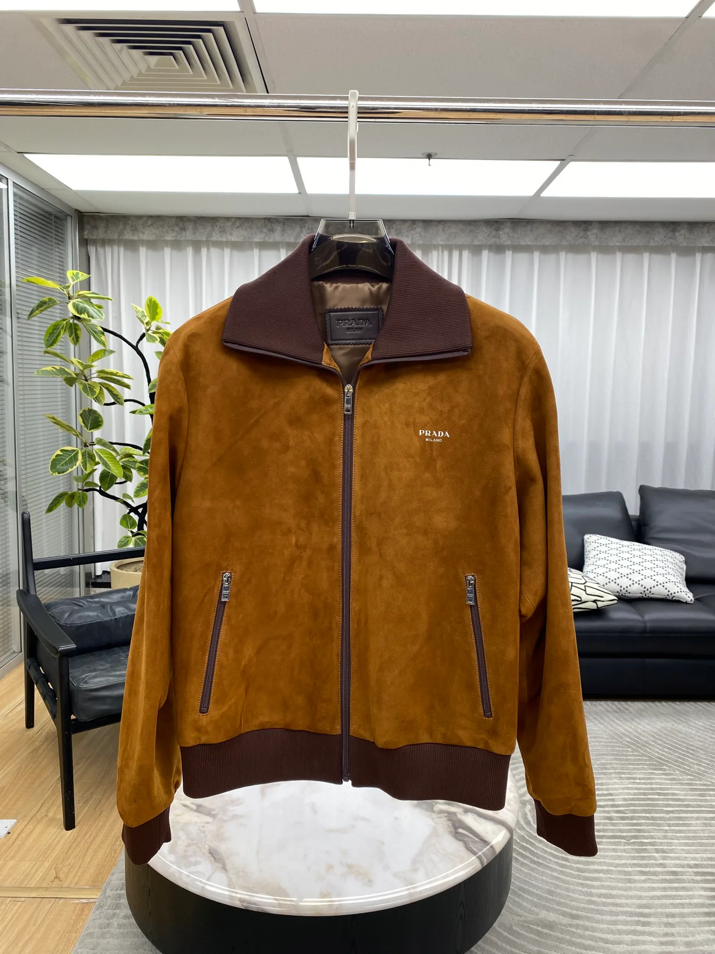 Кожаные Куртки И Дублёнки Мужские Prada 1859700