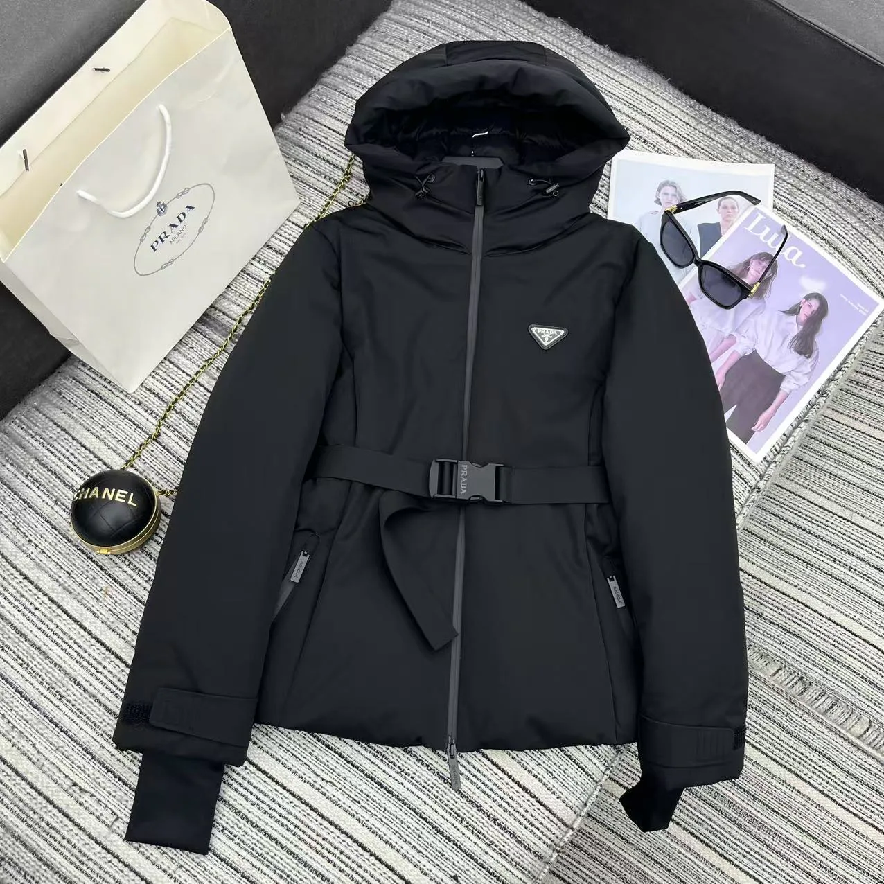 Куртки И Пуховики Женские Prada 19714330