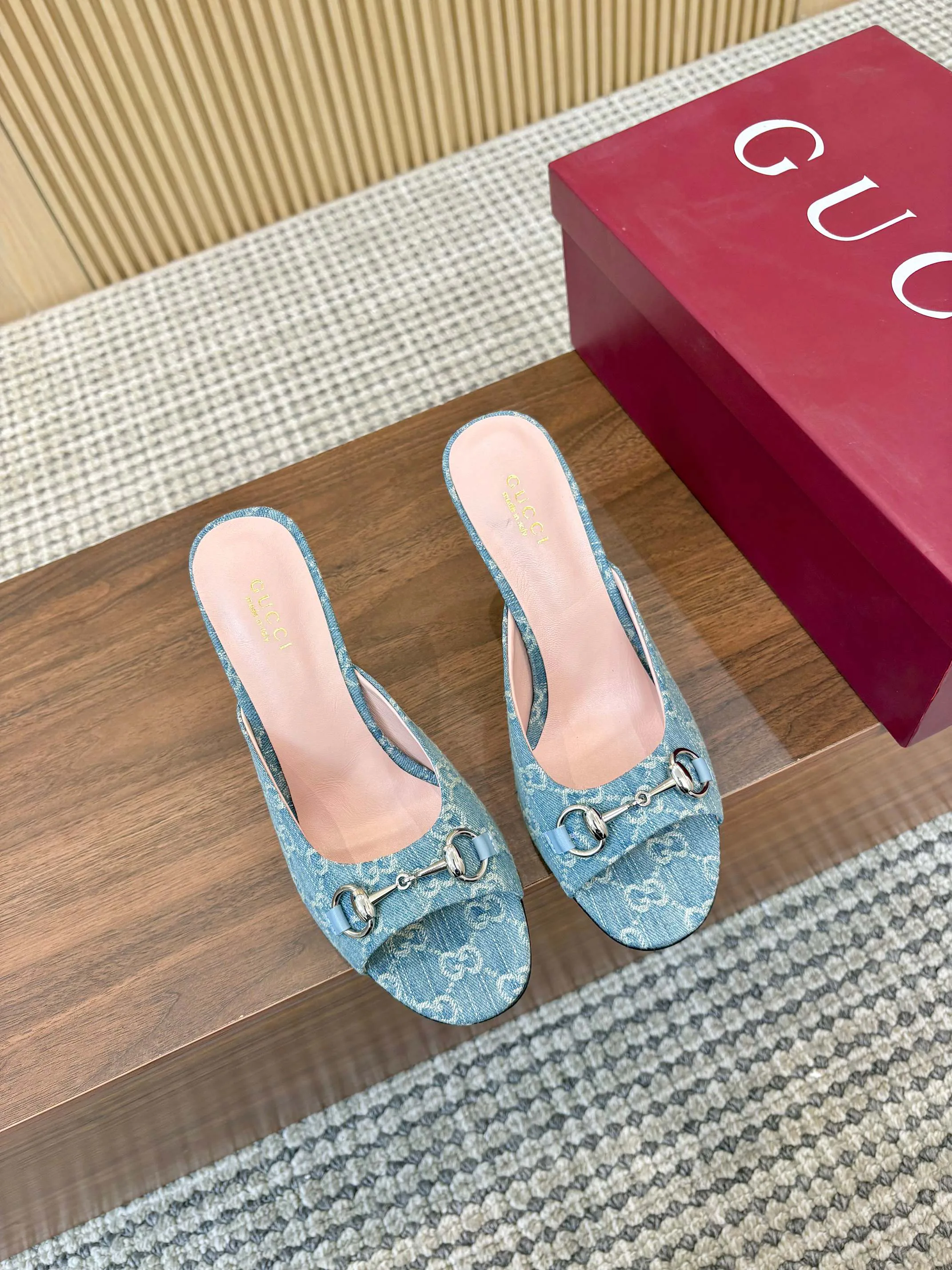 Босоножки Женские Gucci 11529298