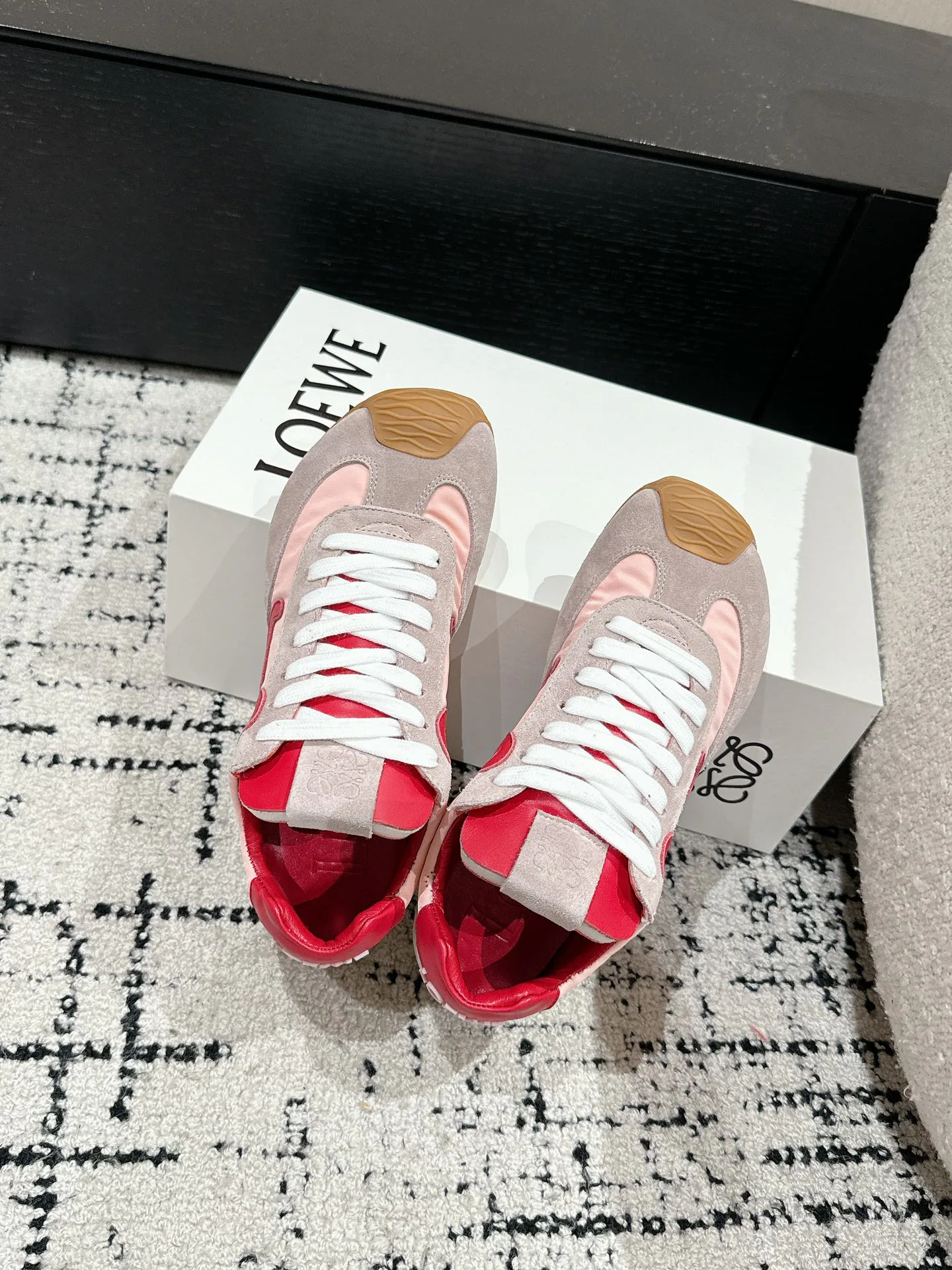 Кроссовки Женские Loewe 11206055