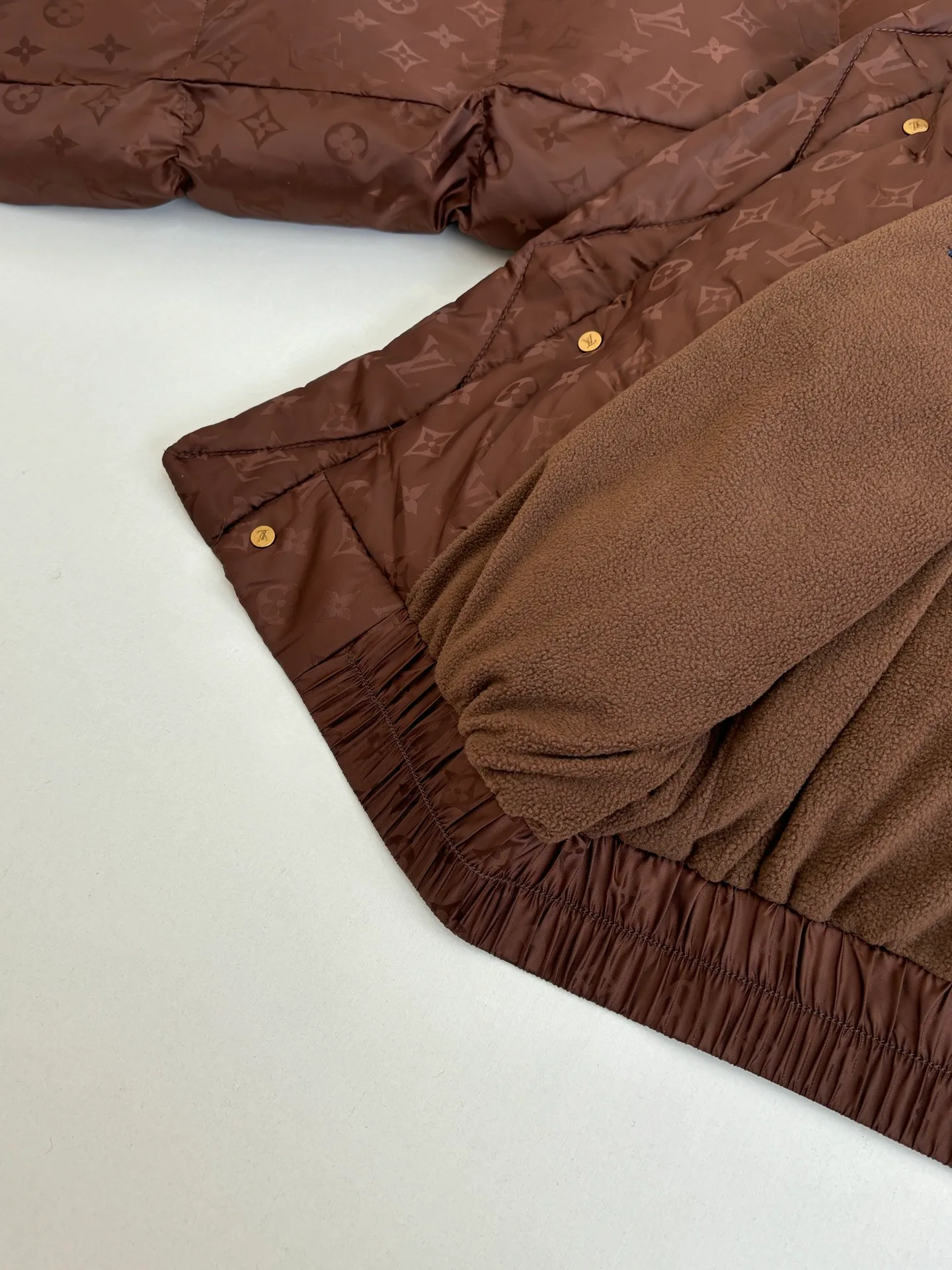 Куртки И Пуховики Женские Louis Vuitton 1257418