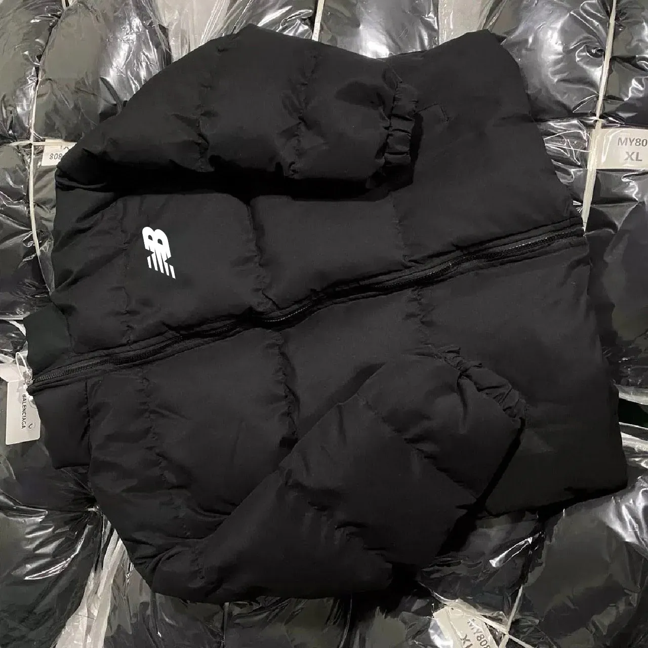 Куртки И Пуховики Женские New Balance 167828