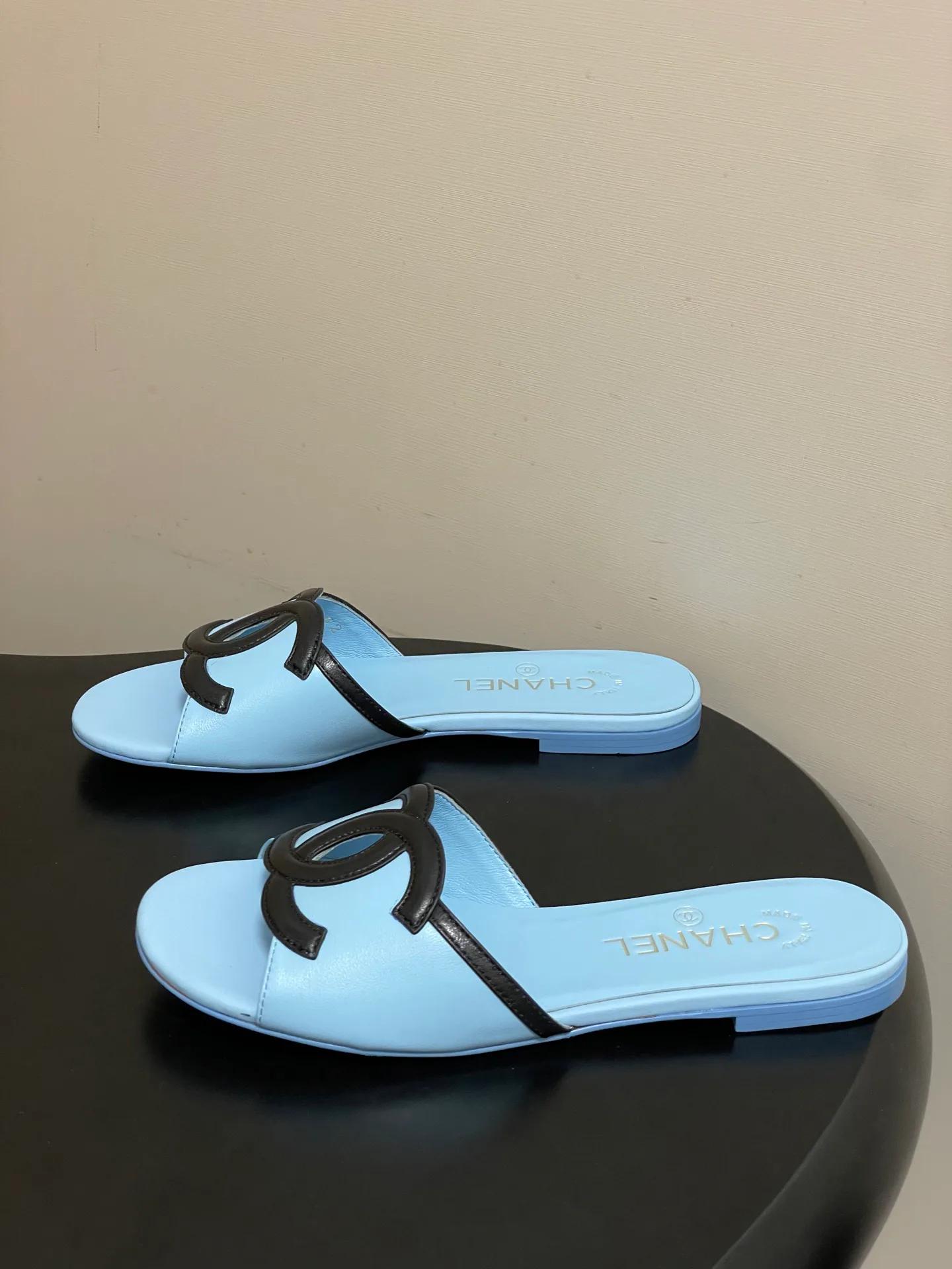 Шлепанцы Женские Chanel 11627617