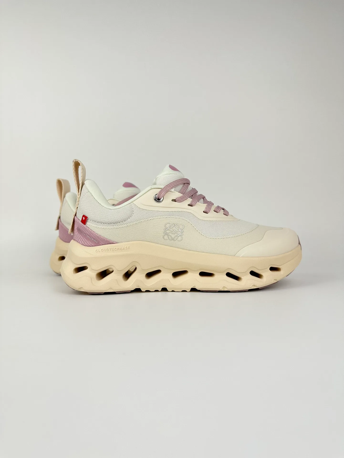 Кроссовки Женские Loewe 24831