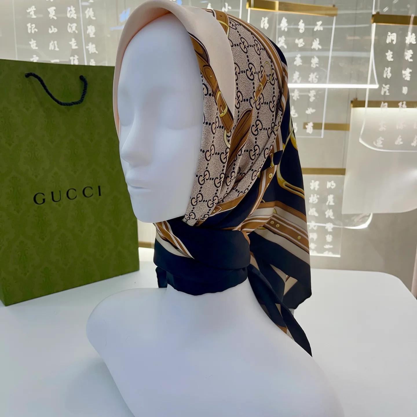 Шарфы Gucci 21820