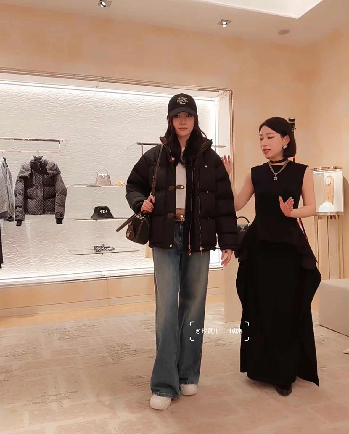 Куртки И Пуховики Женские Louis Vuitton 19492613
