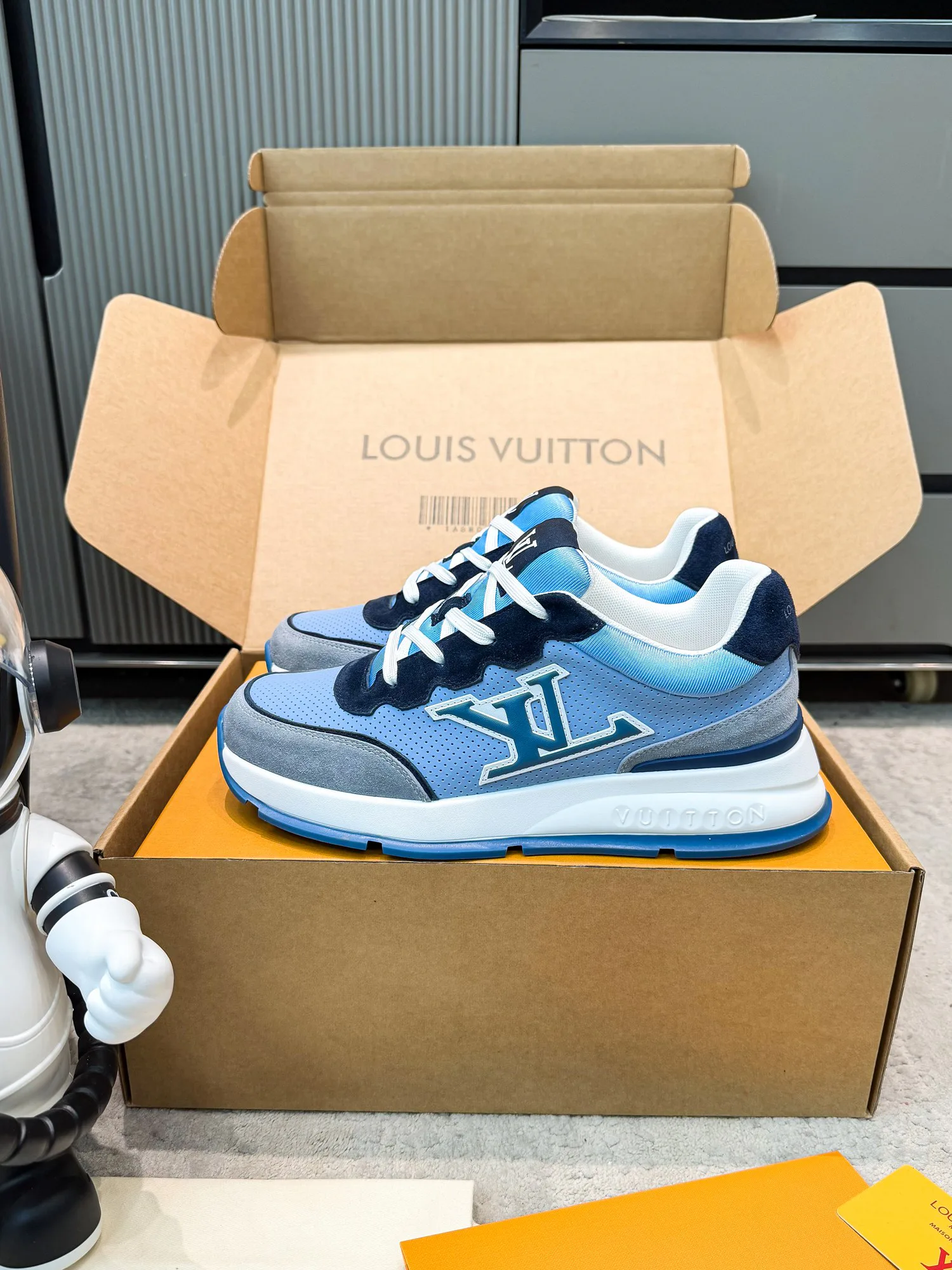 Кроссовки Женские Louis Vuitton 9158851