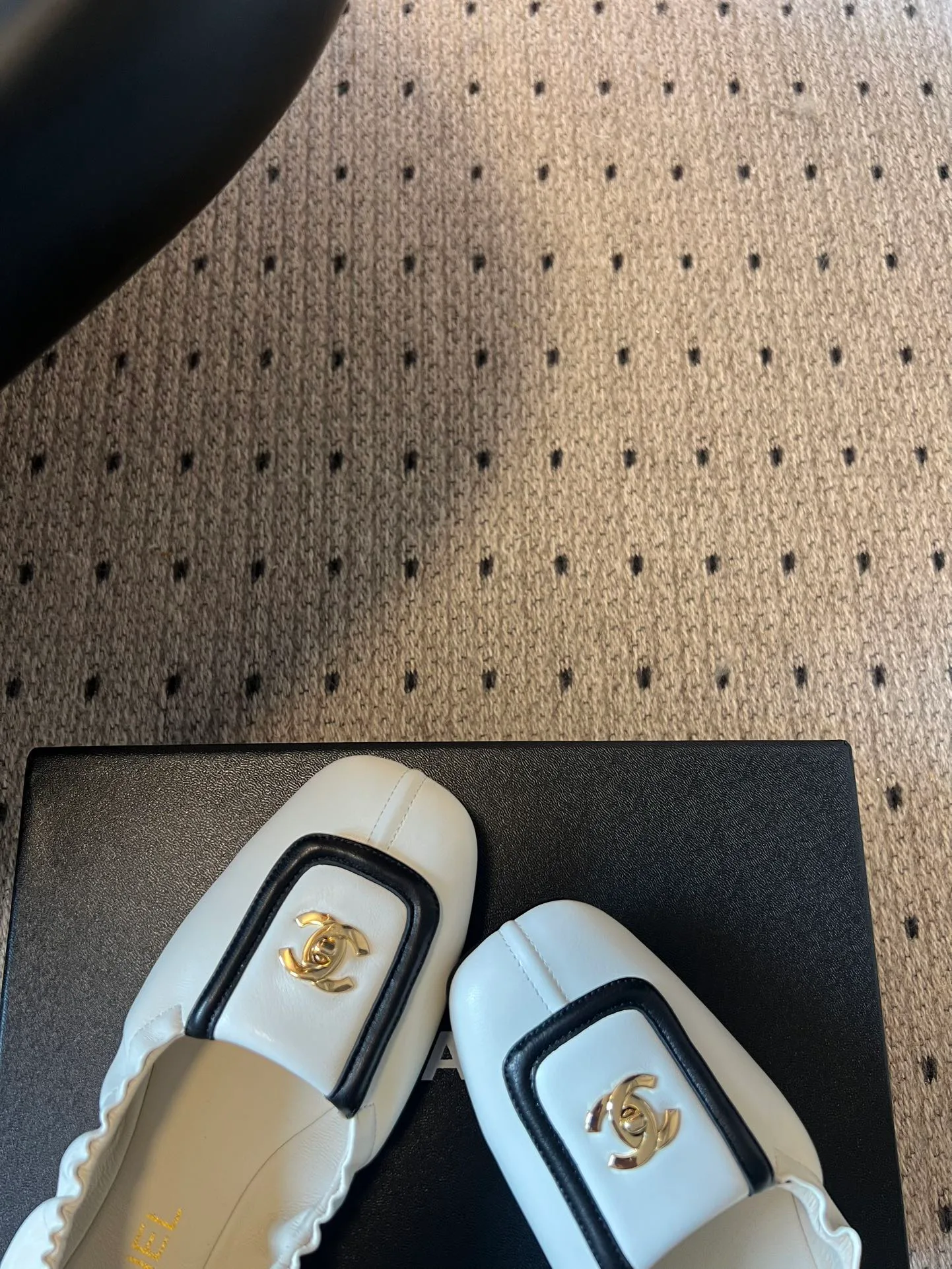 Туфли Женские Chanel 13368303