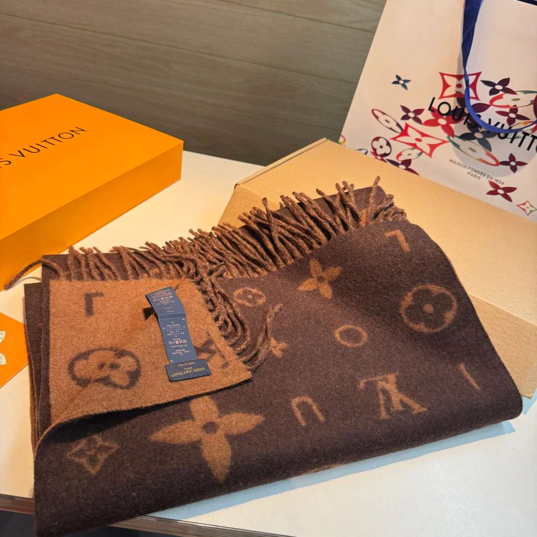 Шарфы Louis Vuitton 4738605